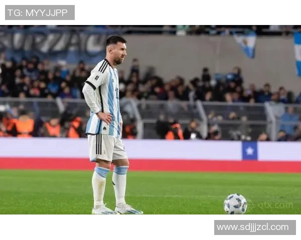 梅西首次开直播与粉丝互动引发热议 足球巨星新风潮掀起热度